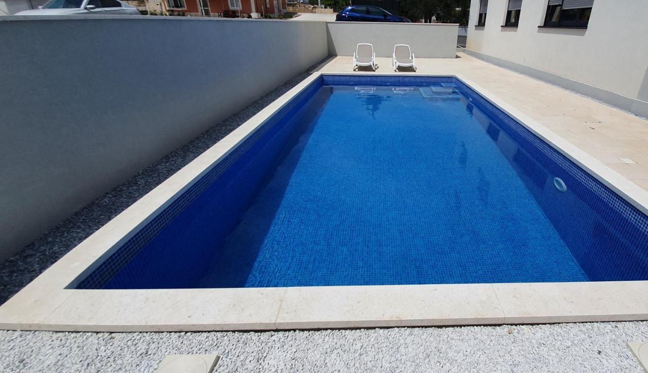 Apartments Elite Τρογκίρ Εξωτερικό φωτογραφία