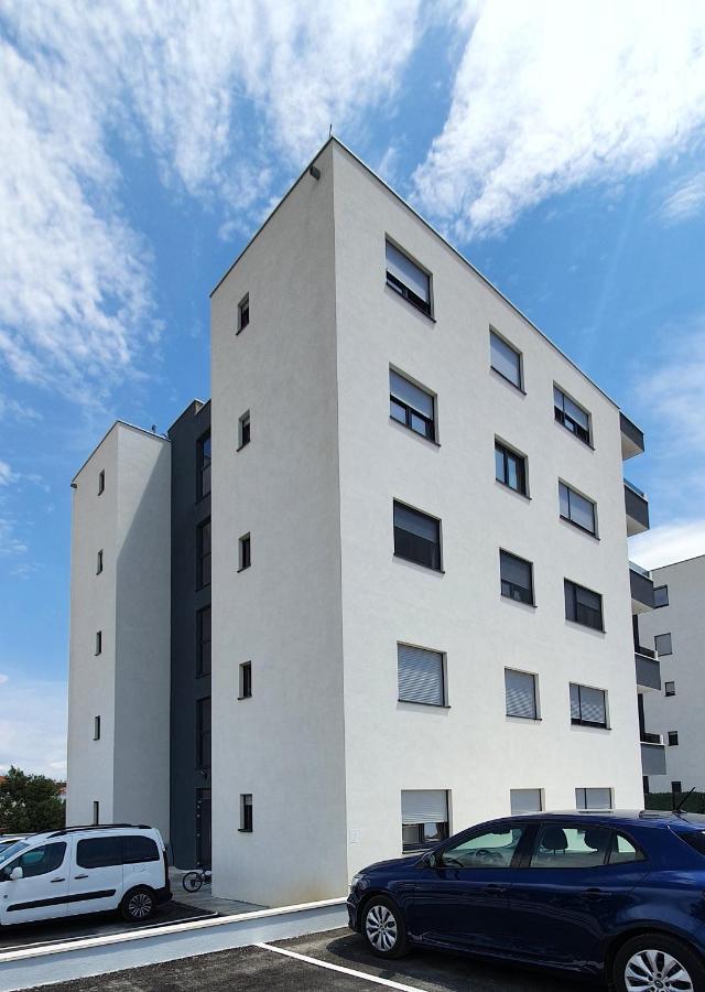 Apartments Elite Τρογκίρ Εξωτερικό φωτογραφία
